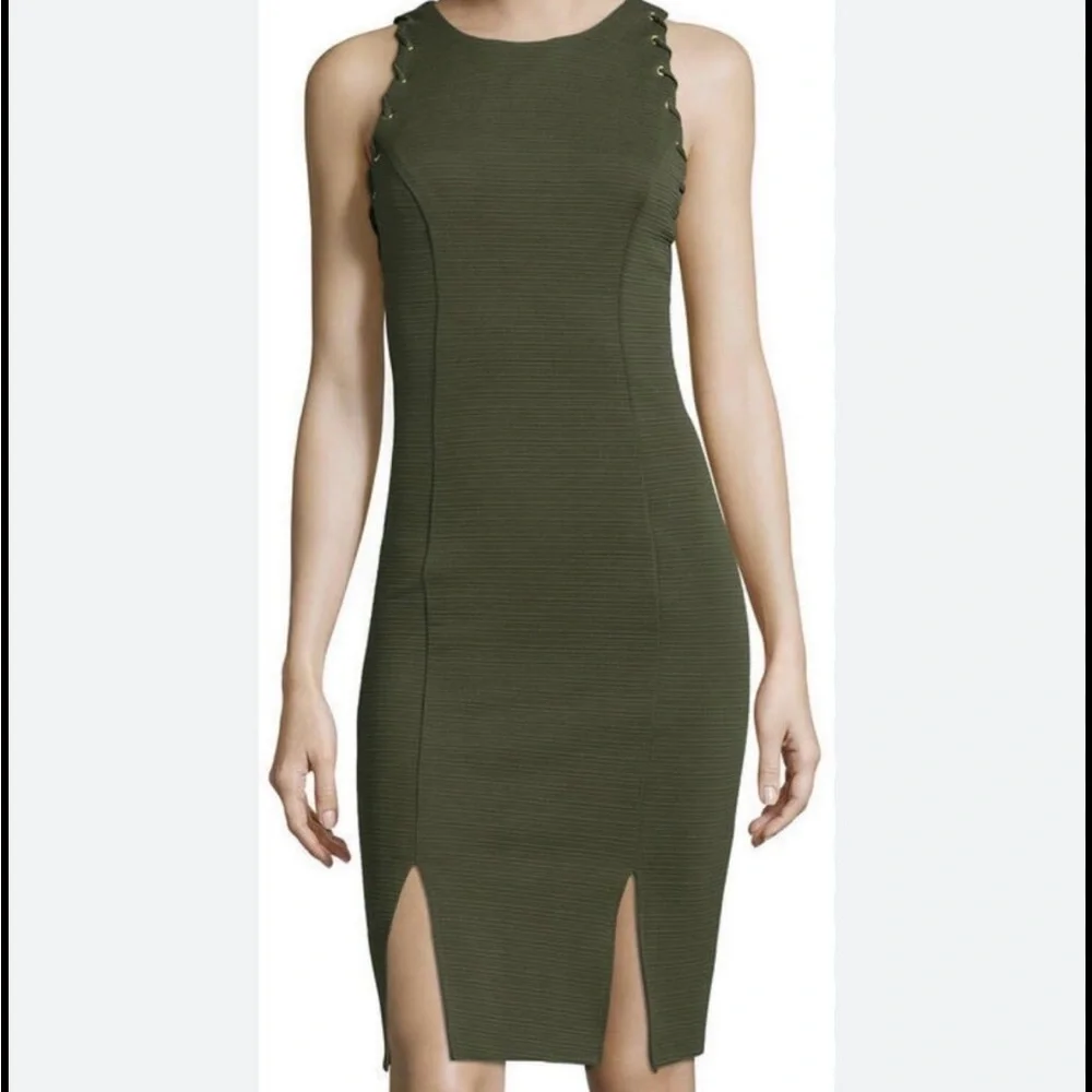 Bisou Bisou Green Ribbed Sleeveless Sheath Dress Lace Up Grommet Detail Sz 12 - Picture 1 of 12